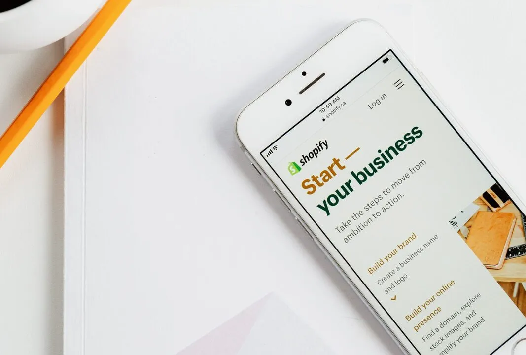Shopifyで業務を自動化する方法｜出荷・在庫・レポートを効率化するアプリ7選