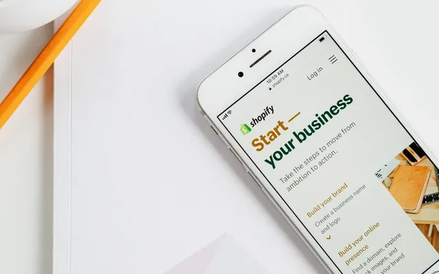 Shopifyで業務を自動化する方法｜出荷・在庫・レポートを効率化するアプリ7選